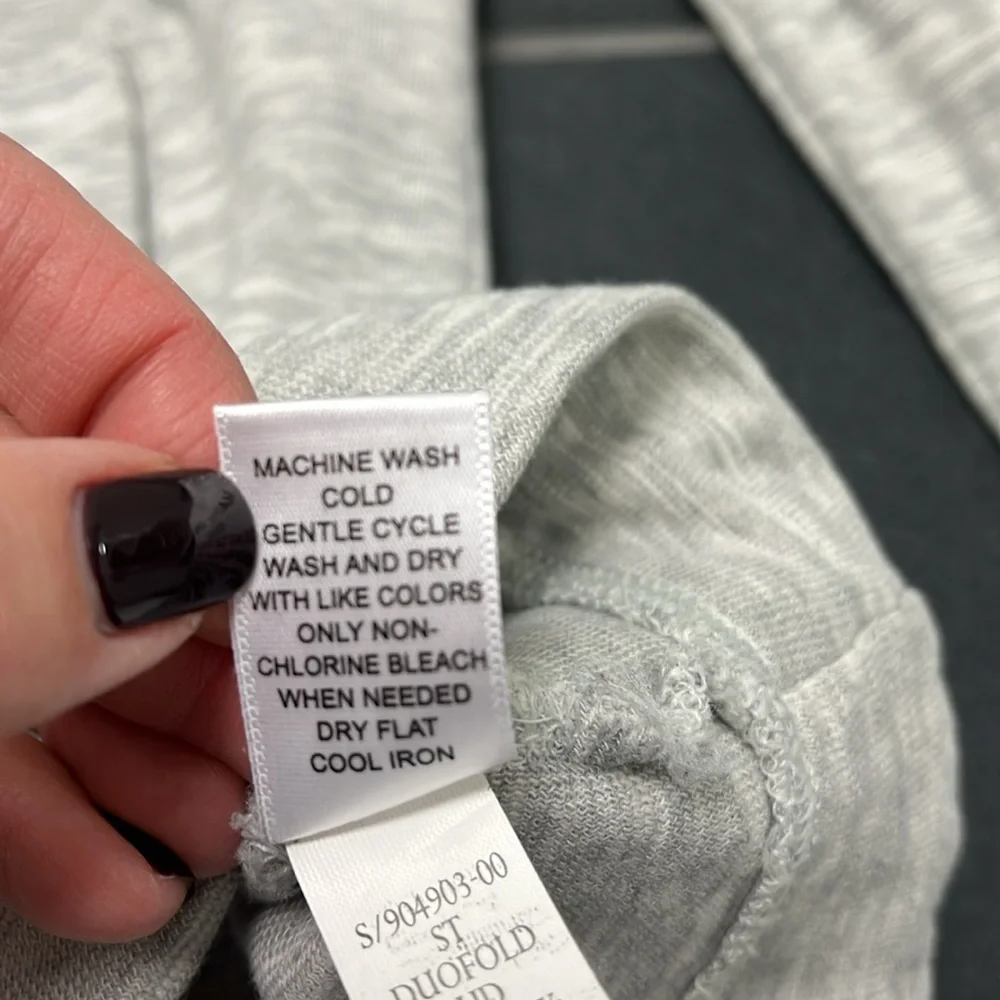 Banana Republic men’s gray zip up sweatshirt/jacket size small - Picture 5 of 6